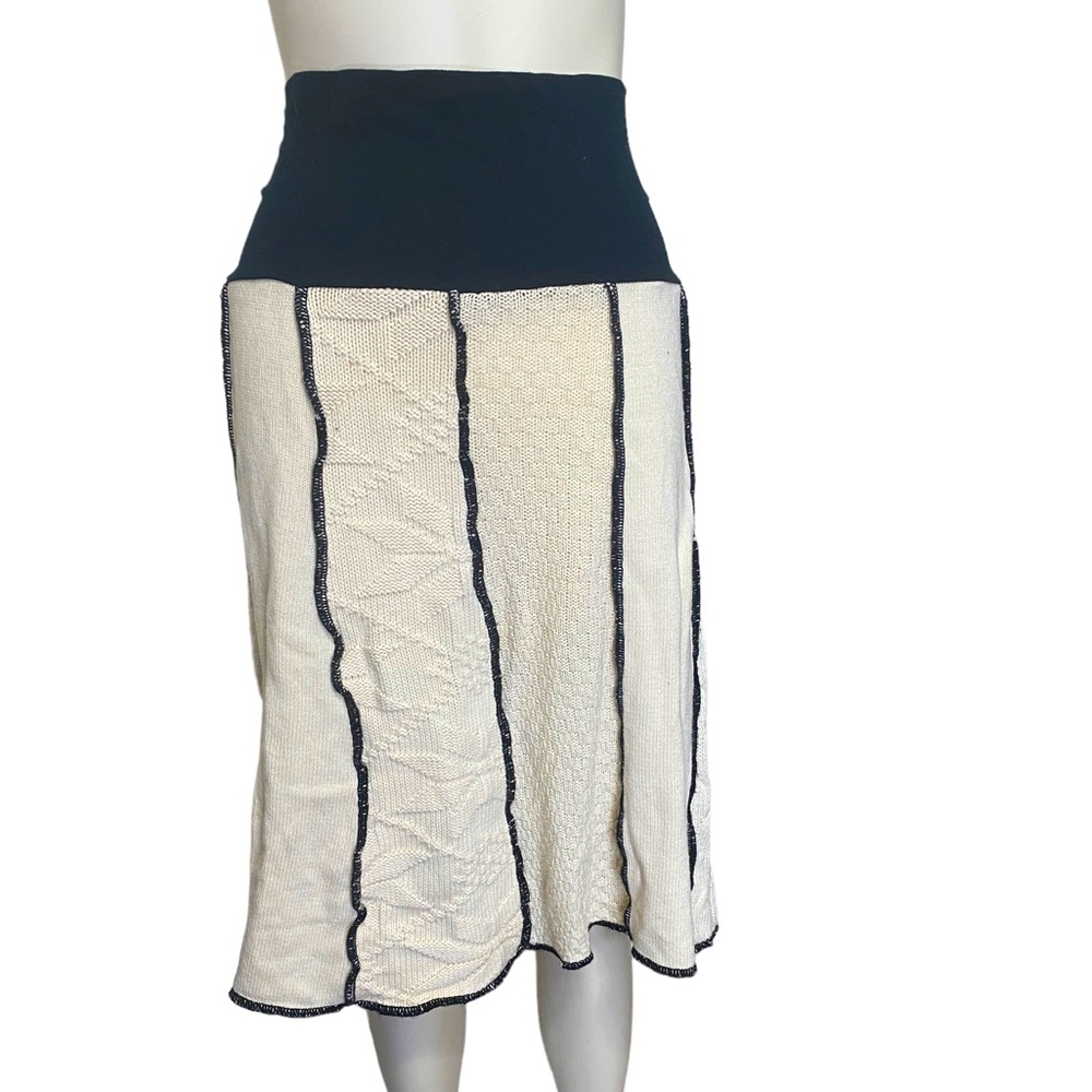 GREEN 3 APPAREL Cream Black High Waisted Organic Cotton Knit Skirt - S